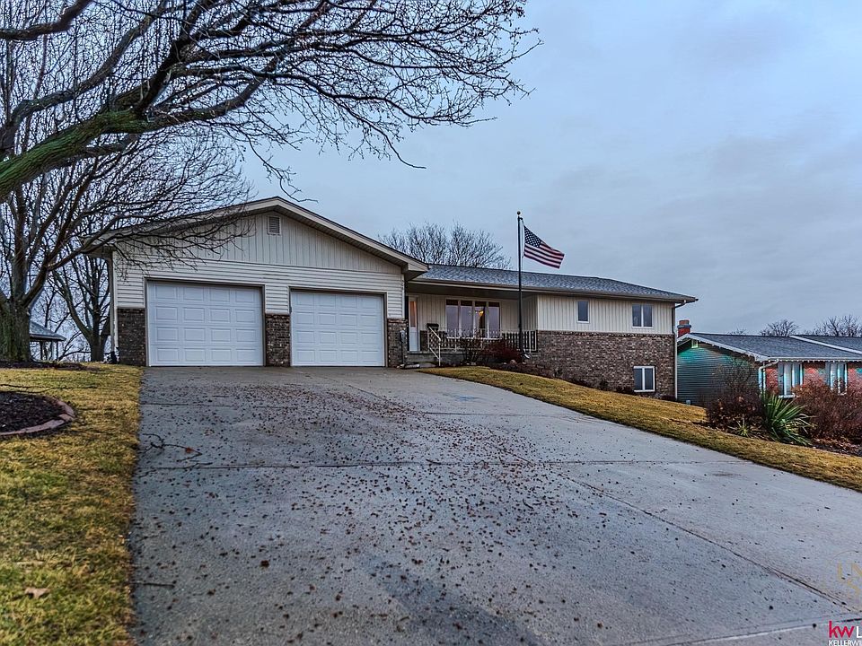 1st image of 506 Vista Ave