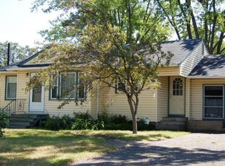 6721 Elm St, North Branch, MN 55056