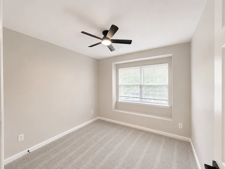 3730 Winborne Ln — Photo 7