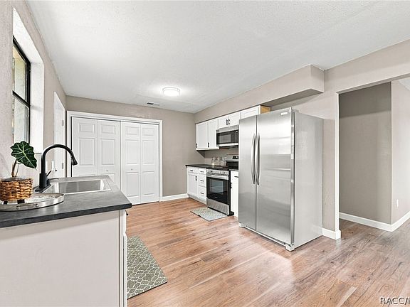 4th image of 841 NW 7th St