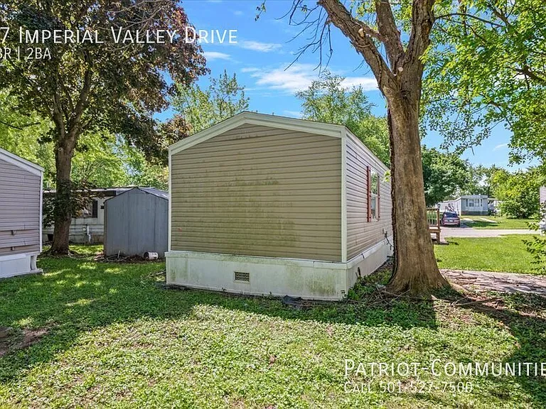 47 Imperial Valley Dr — Photo 3