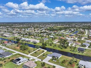 51 Tournament Rd #471, Rotonda West, FL 33947