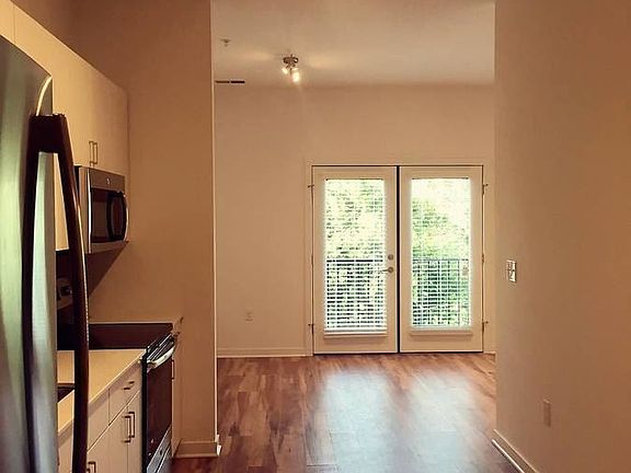 3rd image of 3824 Farnam St APT 210