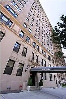 Rented by Corcoran | media 33