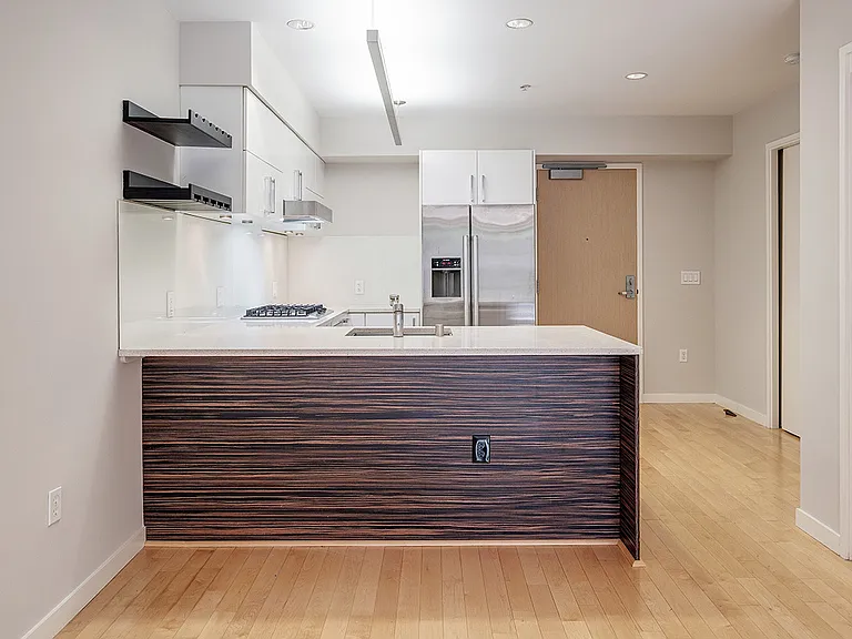 1840 Washington St #202 — Photo 4