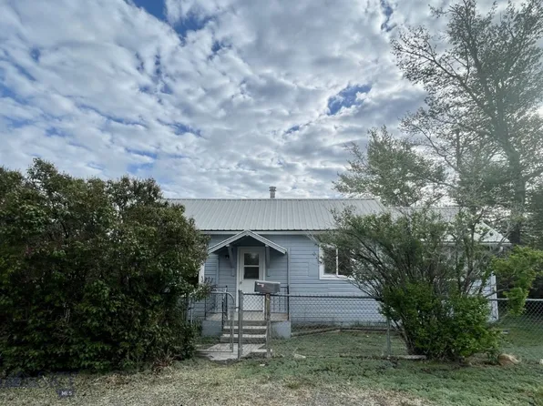 907 E Sebree St, Dillon, MT 59725