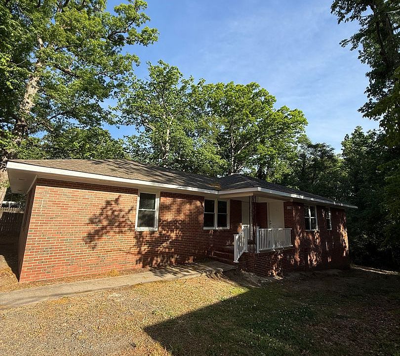 1st image of 116 Bennett Ct #118