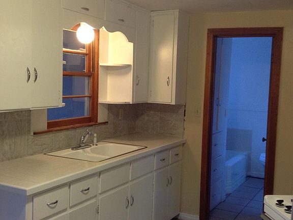 103 Kitchen