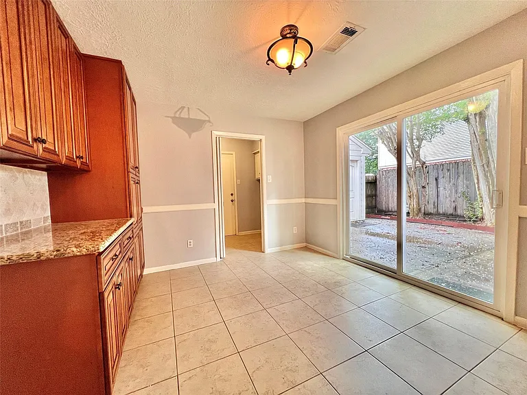 11407 Briar Rose Dr — Photo 19