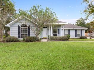 23136 Country River Dr, Ponchatoula, LA 70454