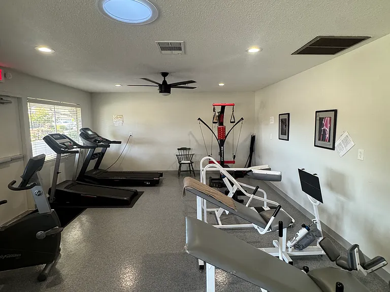 9032 Craydon Cir — Photo 17