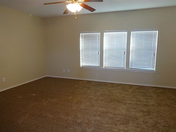 4th image of 5892 Vista Heights Ln