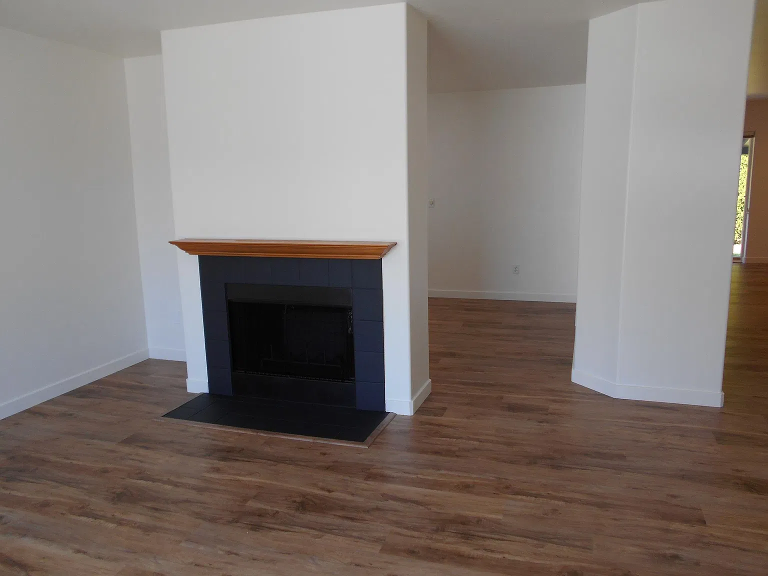 3 bed, 1596 sqft, $2,500 — Photo 3