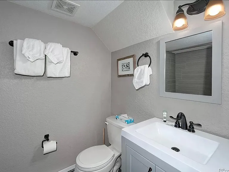 6954 Ryan Gulch Rd — Photo 5