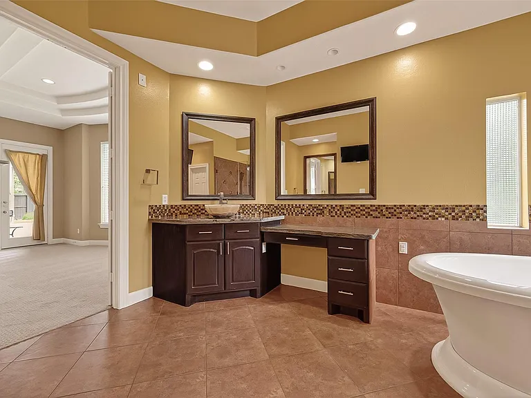 5934 Solar Point Ln — Photo 48