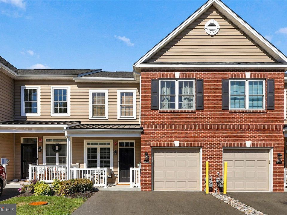 1st image of 16728 River View Cir