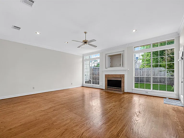 3619 W Clay St — Photo 7