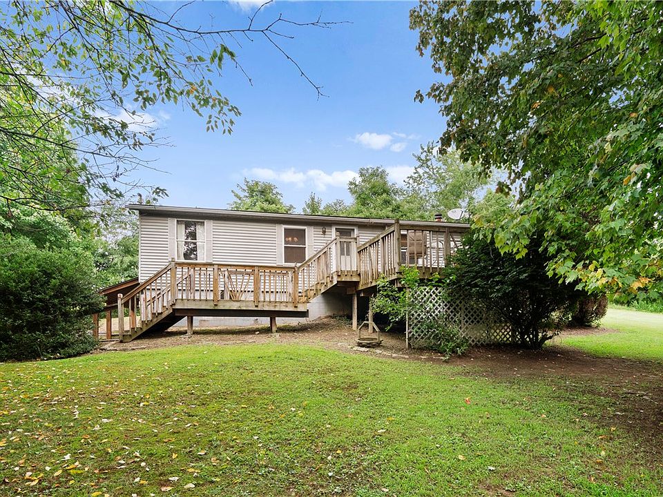 1st image of 136 Bassett Rd