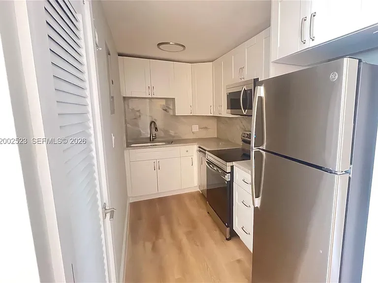 200 S Birch Rd #712 — Photo 11