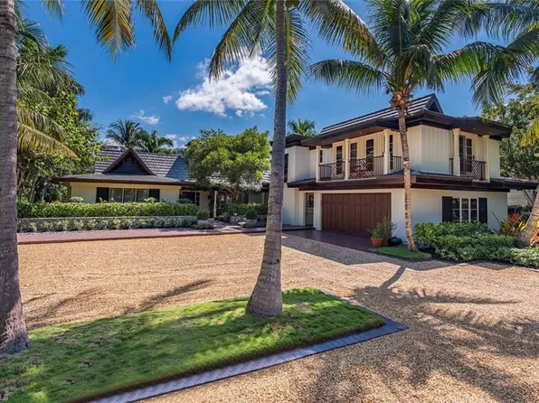 3455 Gin Ln, Naples, FL 34102