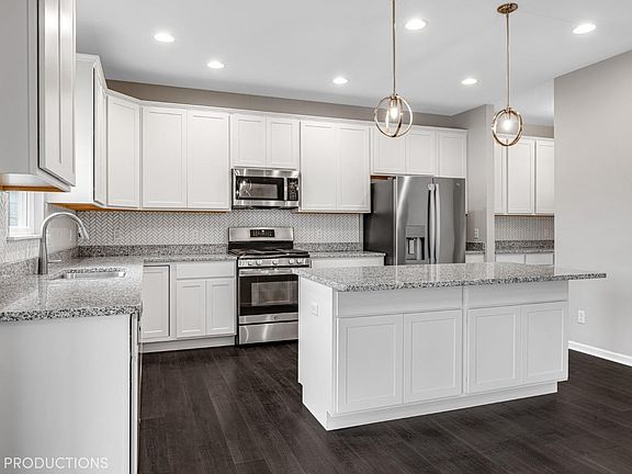 5th image of 9174 Sherwood Ct