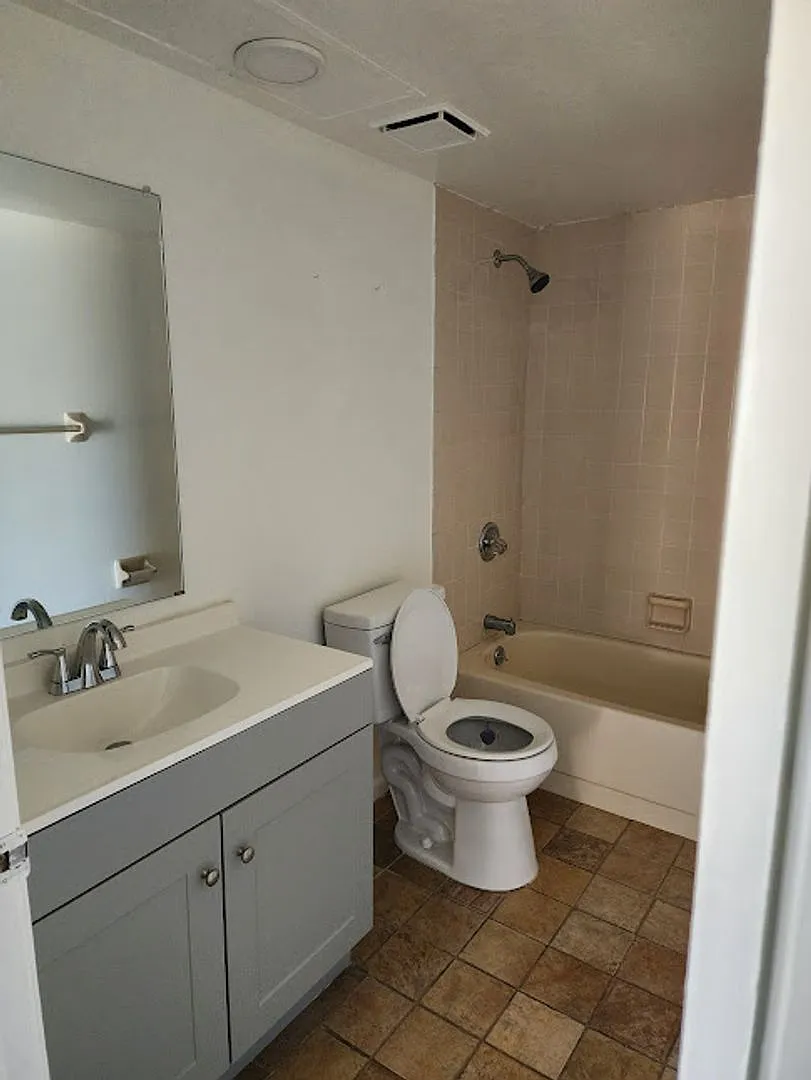 312 Hancock Bridge Pkwy — Photo 1