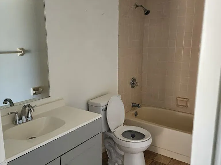 312 Hancock Bridge Pkwy — Photo 8