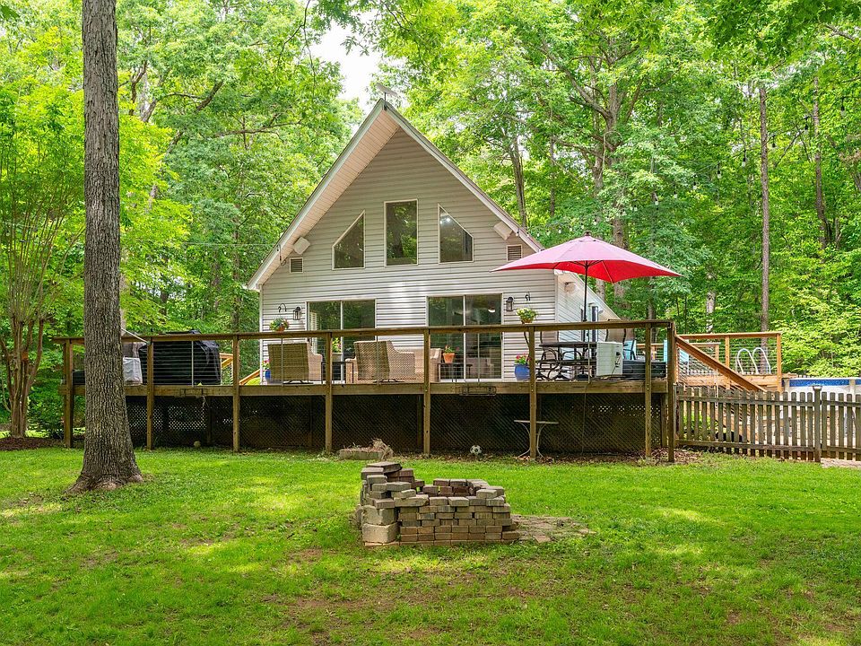 1st image of 298 Forest Ln