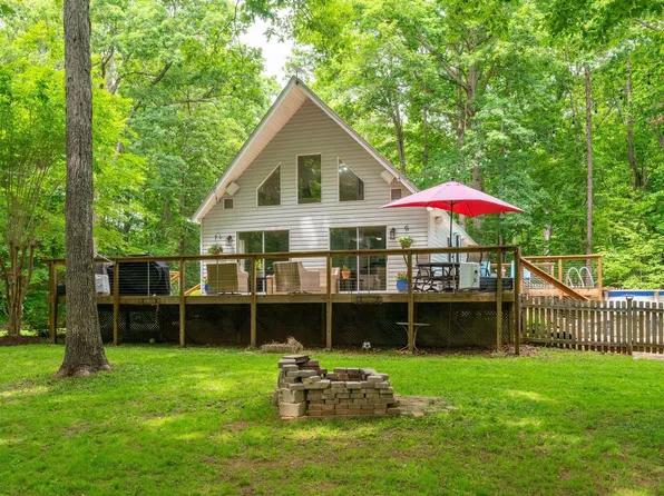 298 Forest Ln, Pittsboro, NC 27312