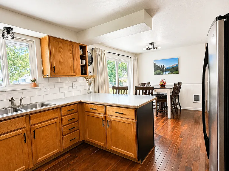 394 S Harlan Pl — Photo 11