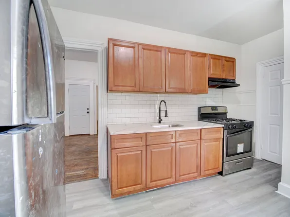 31 Lexington Avenue image 3 of 17