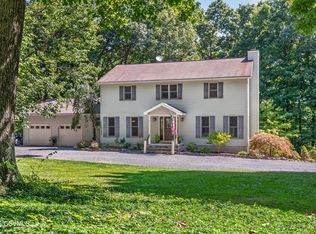 680 Tall Oak Ln, Lewisburg, PA 17837
