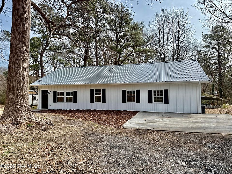1st image of 407 Dogwood Drive