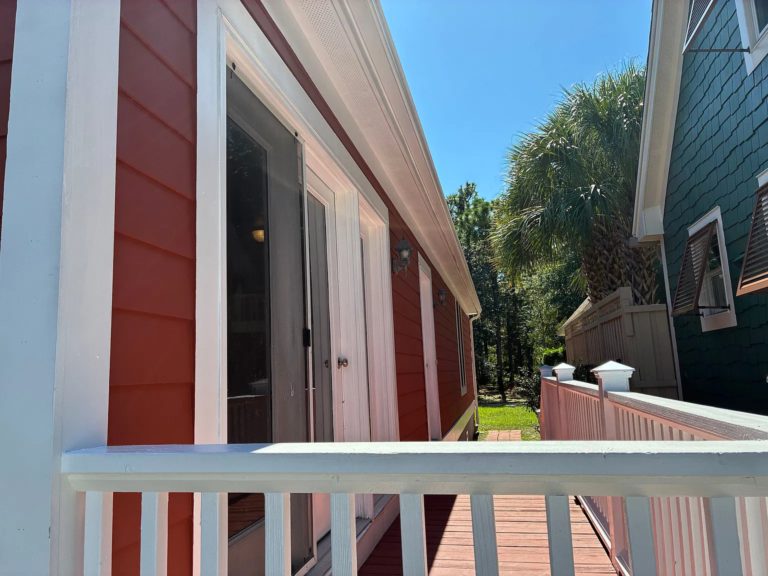 3 bed, 2104 sqft, $2,395 — Photo 3