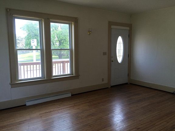 5th image of 3930 Pine Ave #1