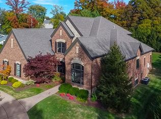 5 Downey Ln, Saint Louis, MO 63132