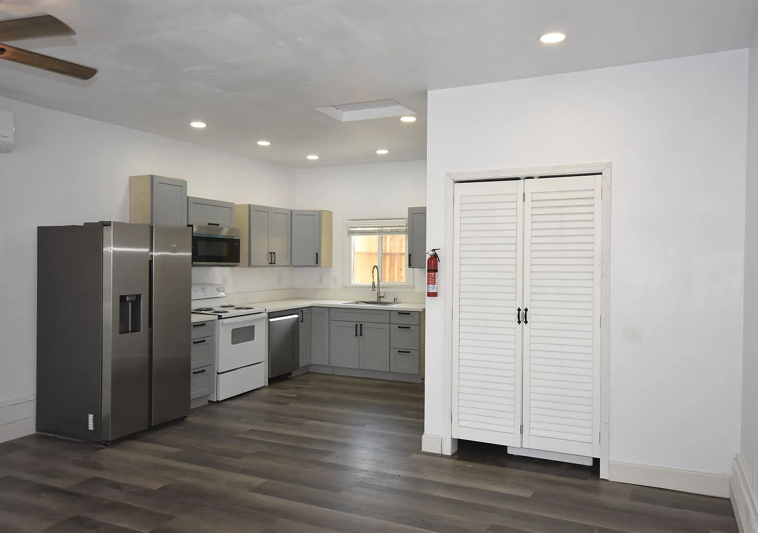 Maryland Avenue 1544 Unit A — Photo 2