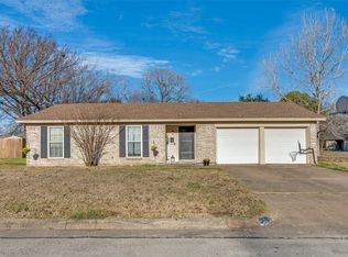 600 Sue Ann Ln, Burleson, TX 76028