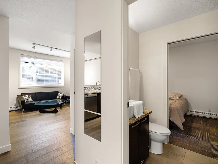 333 22nd Ave SW #106 — Photo 10