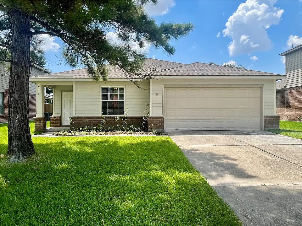 19127 Yaupon Ranch Dr