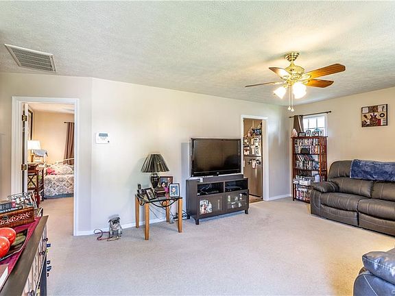 5th image of 3 S Beech Ave