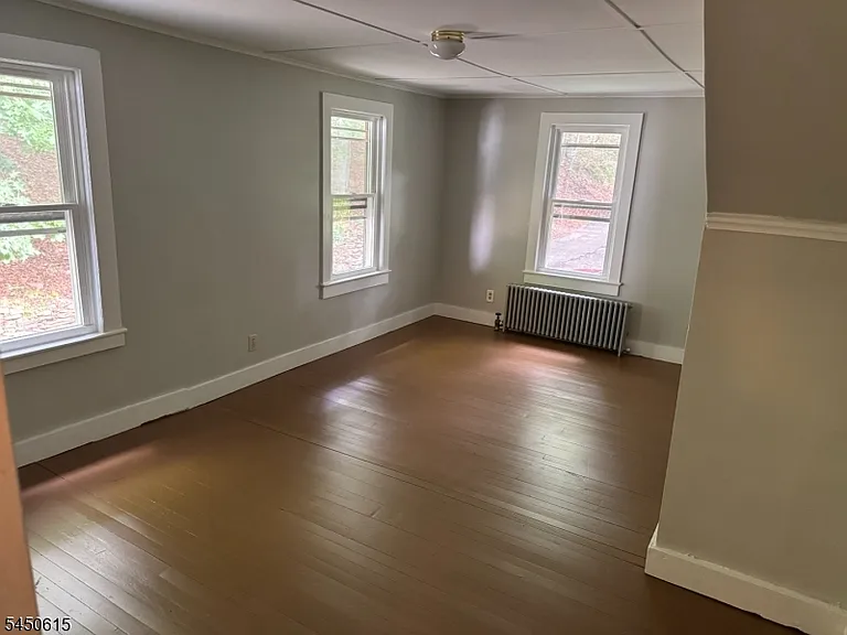 35 N Hillside Ave — Photo 7