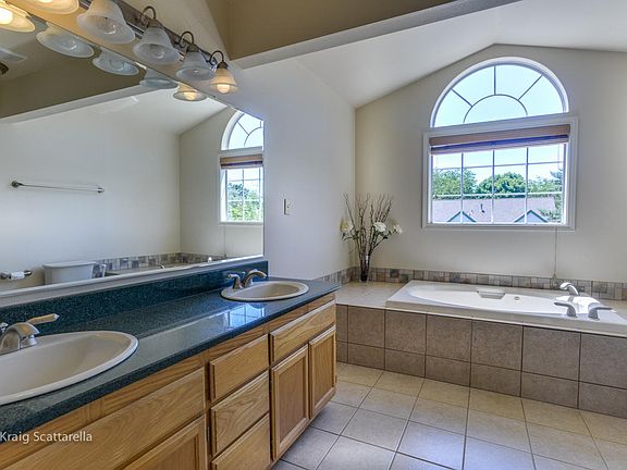 4th image of 6105 Churchill Downs Dr