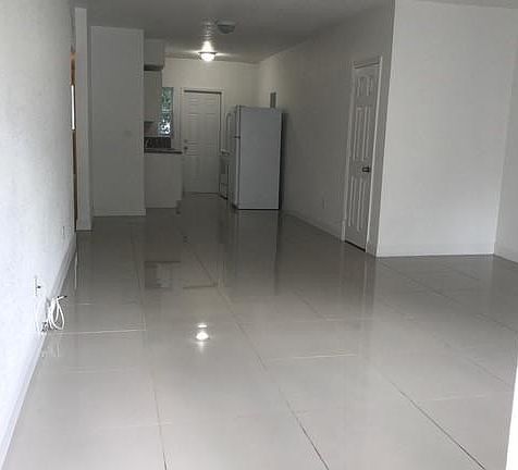 4th image of 9850 E Bay Harbor Dr #N2