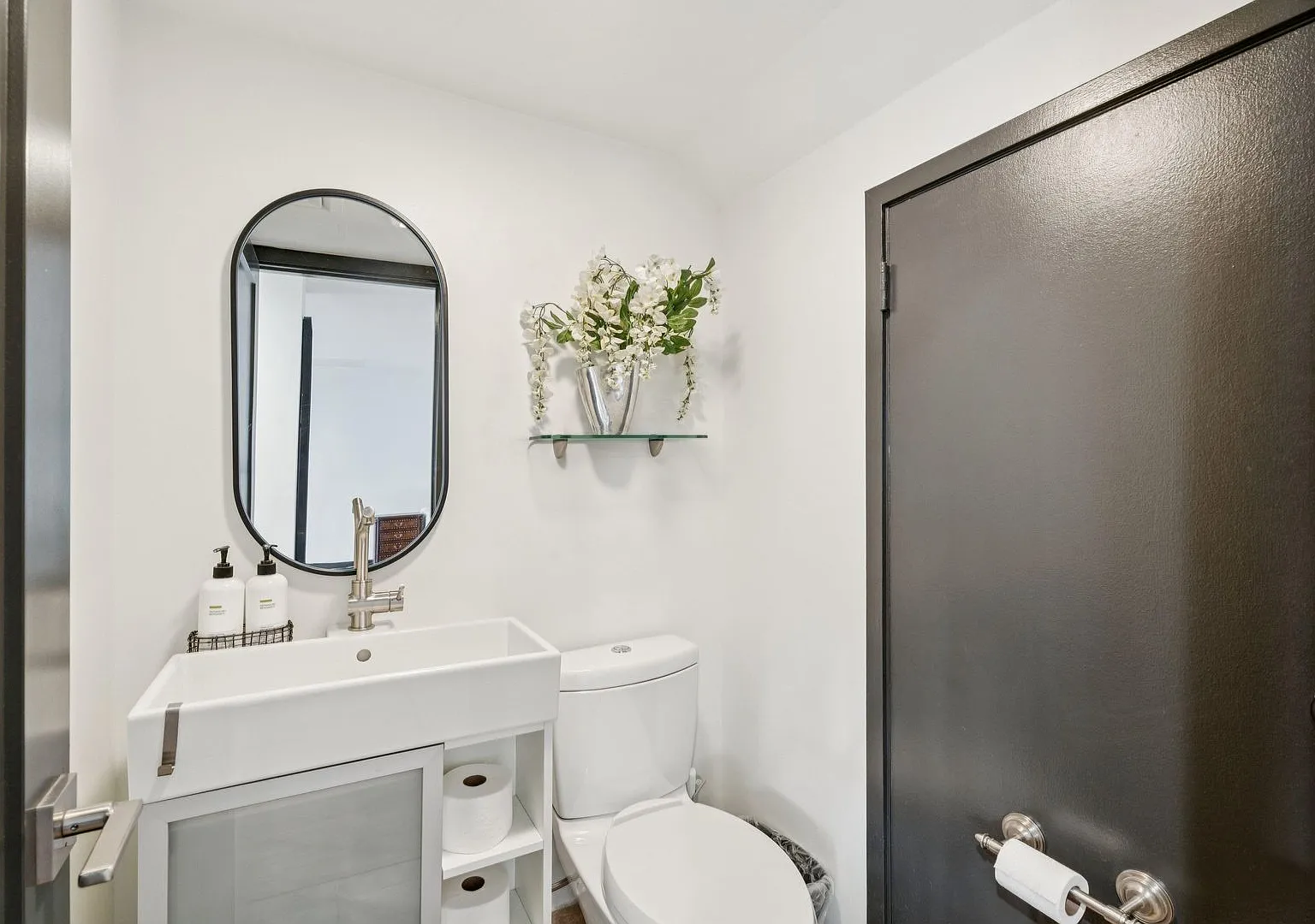 Fully Updated Move-In-Ready Townhouse — Photo 1