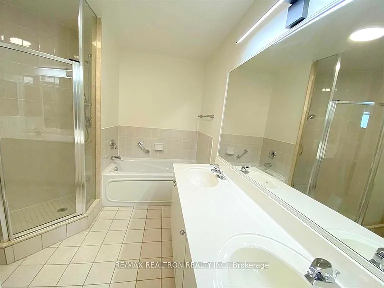 5 Emerald Ln #Penthouse 101 — Photo 17