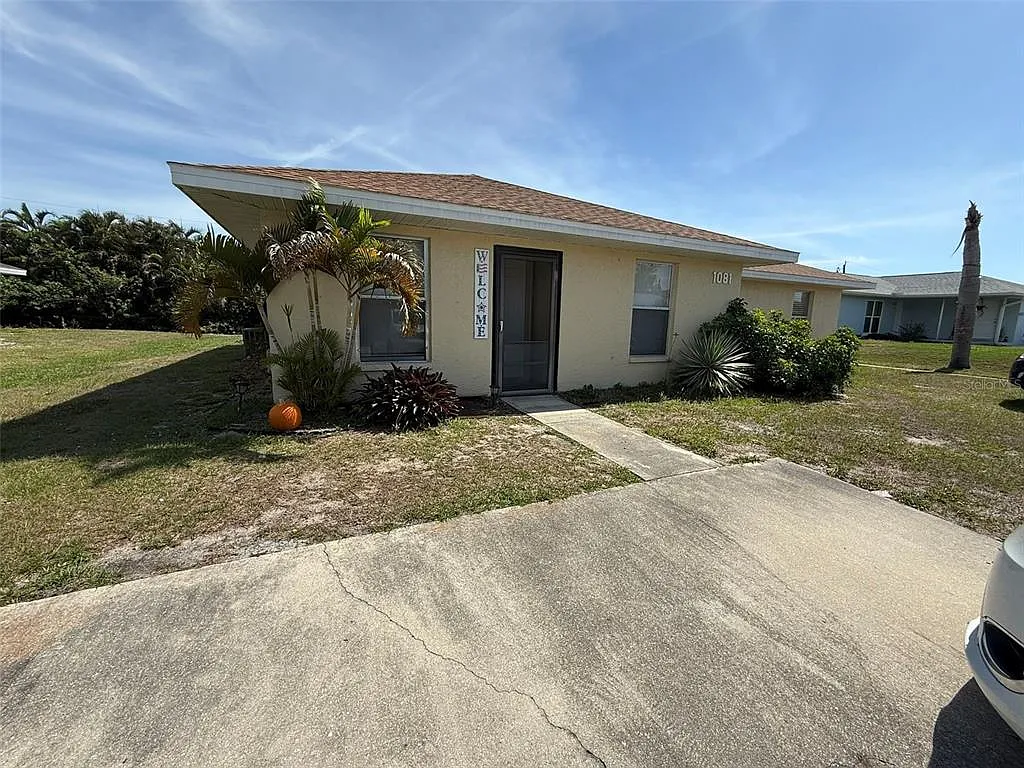 2 bed, 2.0 bath, 957 sqft, $1,345 — Photo 2