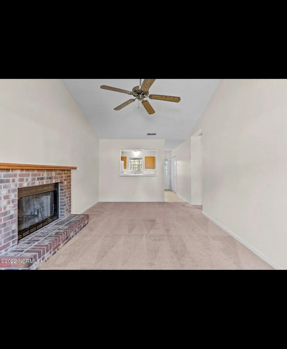 214 Live Oak Ct — Photo 4