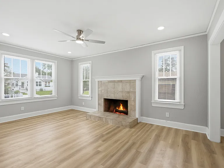 4020 Ernest St — Photo 6