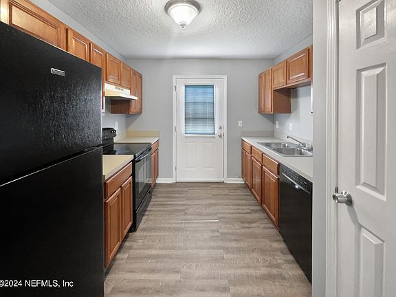 2nd image of 7819 INDIA Avenue